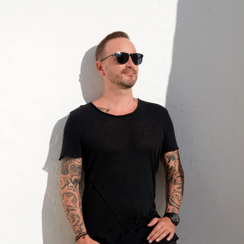 Philipp Straub - Rise (FREE DOWNLOAD)