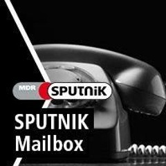 SPUTNIK Mailbox: Model | Kommissar Meiner und sein Akten-Model