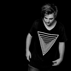 Djuro - The Descent of Man (Original Mix) DEMO