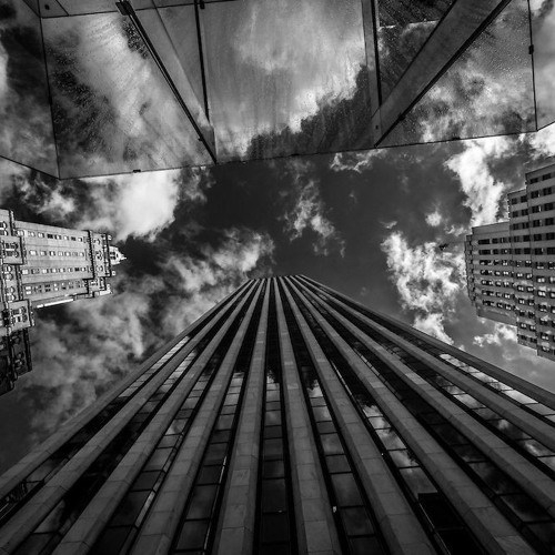 URBAN ENVIRONMENT ~ DISTURBING TRAP INSTRUMENTAL