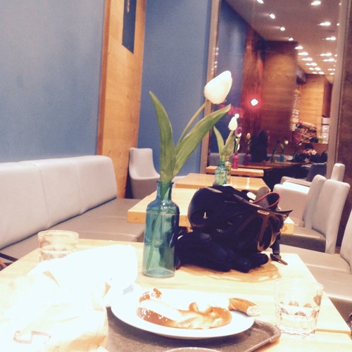 How does a mother feels who sees her playlist the first time on stage?(#068)