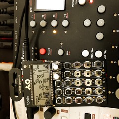 PO-32 with Octatrack (custom Evolver, Volca Kick samples)