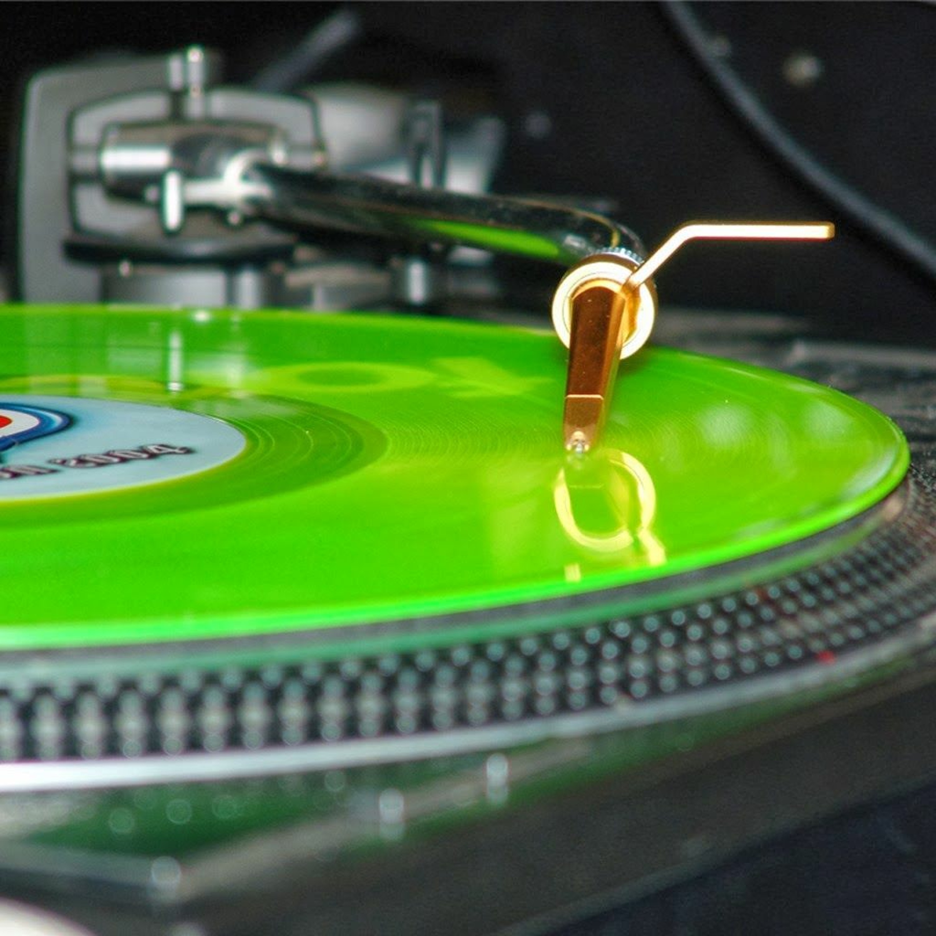 Dj M Vini P