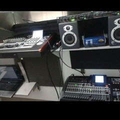 STARS UP ,BUCK ,BIG GIL