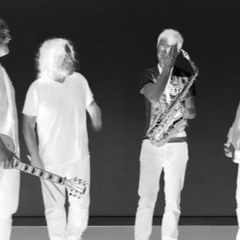 Love Buzz by The G33s