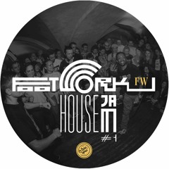 PREMIERE : Intr0beatz Feat. Lay-Far - That DUB