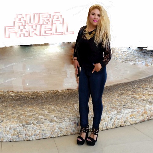 Besos Prohibidos (T0350497674) Aura Fanell canta con Mariachi