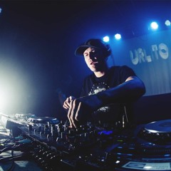 URLITO - stuck in the middleMIX