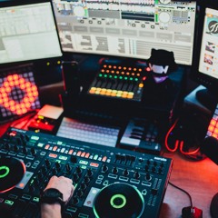 Losing Yourself - Ephixa & Justin Bieber [Rocketman Mashup]