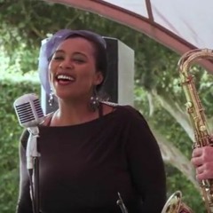 Shiny Stockings - Sharon Doelwijt & New Mean Swing Machine