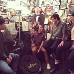 Reptilia (The Strokes acoustic cover) Live on Radio 104.5