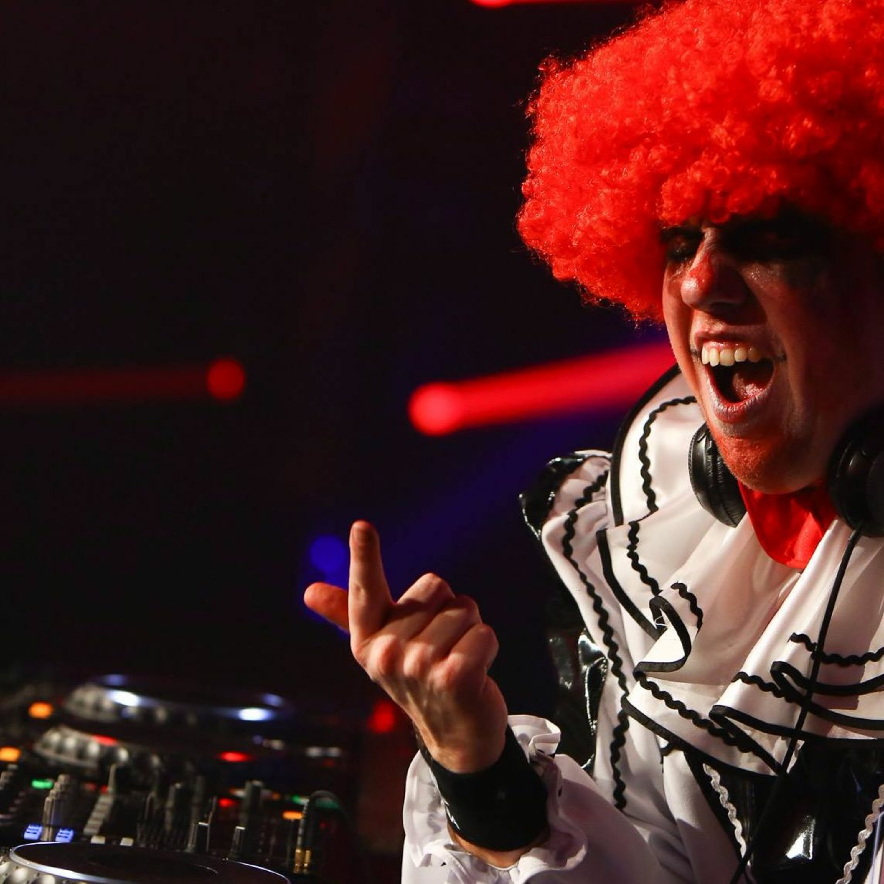 Dj Thera