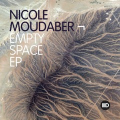 ID122 Nicole Moudaber - Empty Space