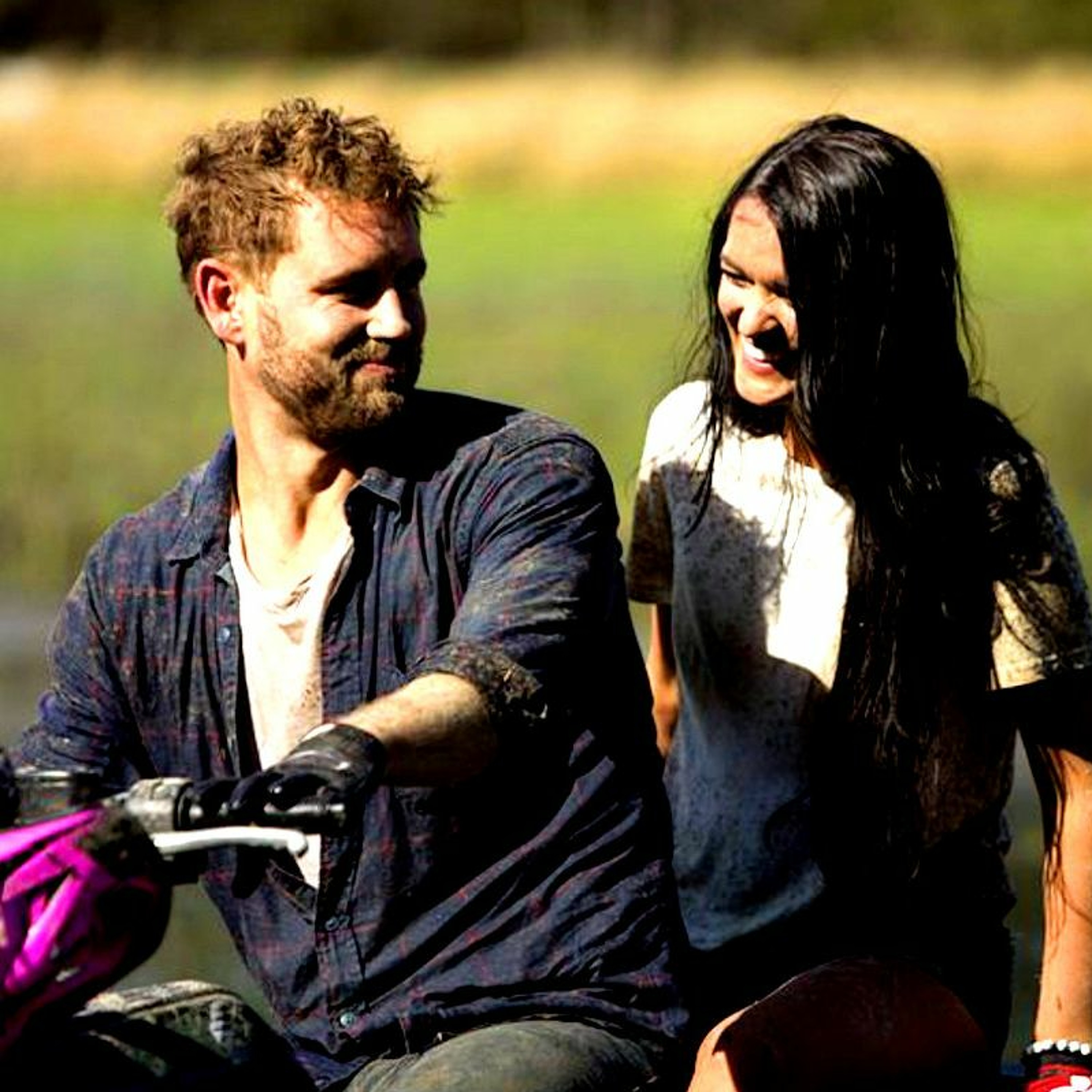 Bachelor 21 / Episode 8: Mud & Meeting the 'Rents thumbnail