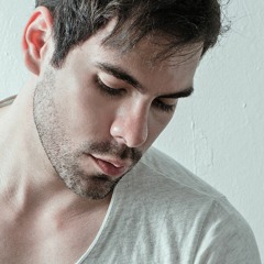 Love Me Like You Do- Ellie Goulding( Acoustic Piano Cover) .MP3