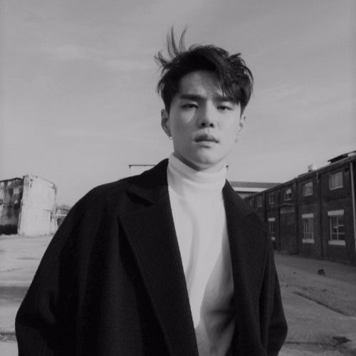 DEAN - HALF MOON --  Beautiful LIVE  Performance