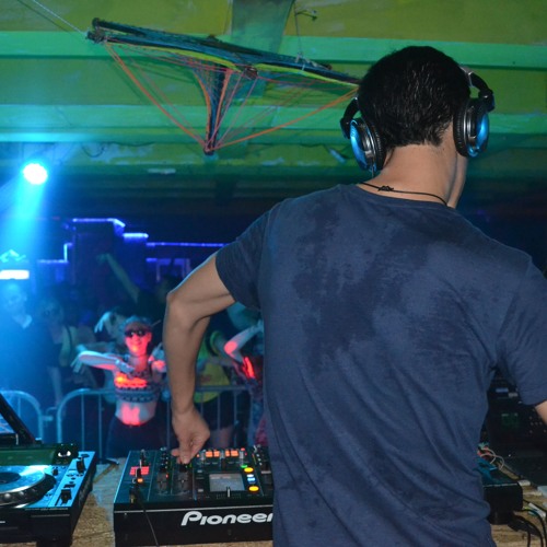 LYKTUM - Spring Edition Live Set 2013 /// Free Download \\\