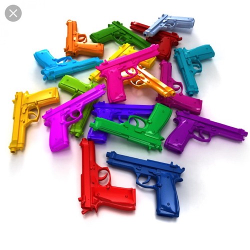 Toy gunZ Feat: D.C. Hollywood