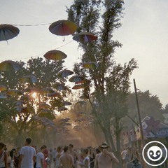 deep story nr. 51 | Festivalsaison | by Boss Axis