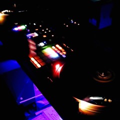 Los Cuatro Puntos Cardinales (TR909 Version)