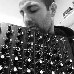 JOHNNY ALLEN presents PLAYDIFFERENTLY 001
