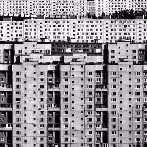 Ilya Orange - Plattenbauten
