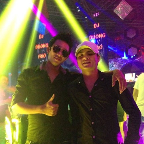 Download Nonstop Vol 02 - Hỏi Thăm & Quan Tâm Nhau - Tiến Minh ( Sumo )On Mix