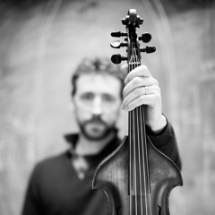 01 The Finnish Line An Line Fhionlannach.WAV