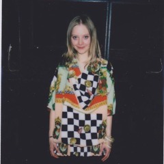 In Session - Susanna Nuutinen