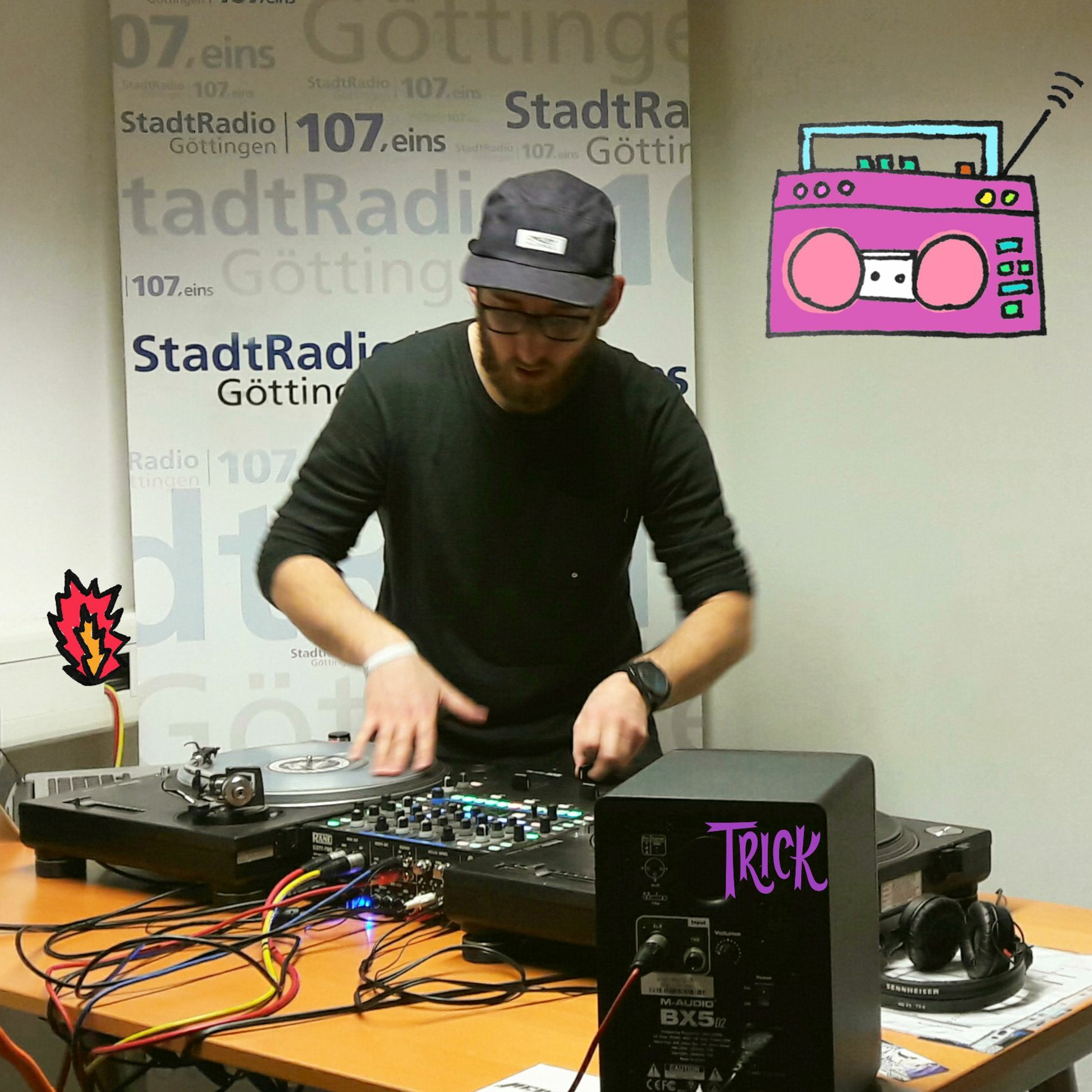 DJ HANDSON