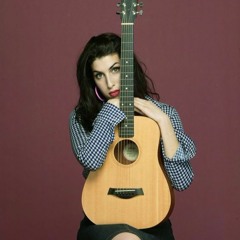 The DL - Amy Winehouse 'Valerie' Live