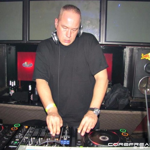 Neophyte_-_live_at_idt_(thunderdome)-radio_12-06-2001-mim