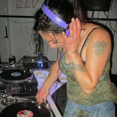 DJ Leyla P vinyl valocity acid techno