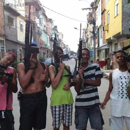 MC LB MC Gudan MC Lan e MC Moikano - Senta Pros Traficante (Fioti RW)
