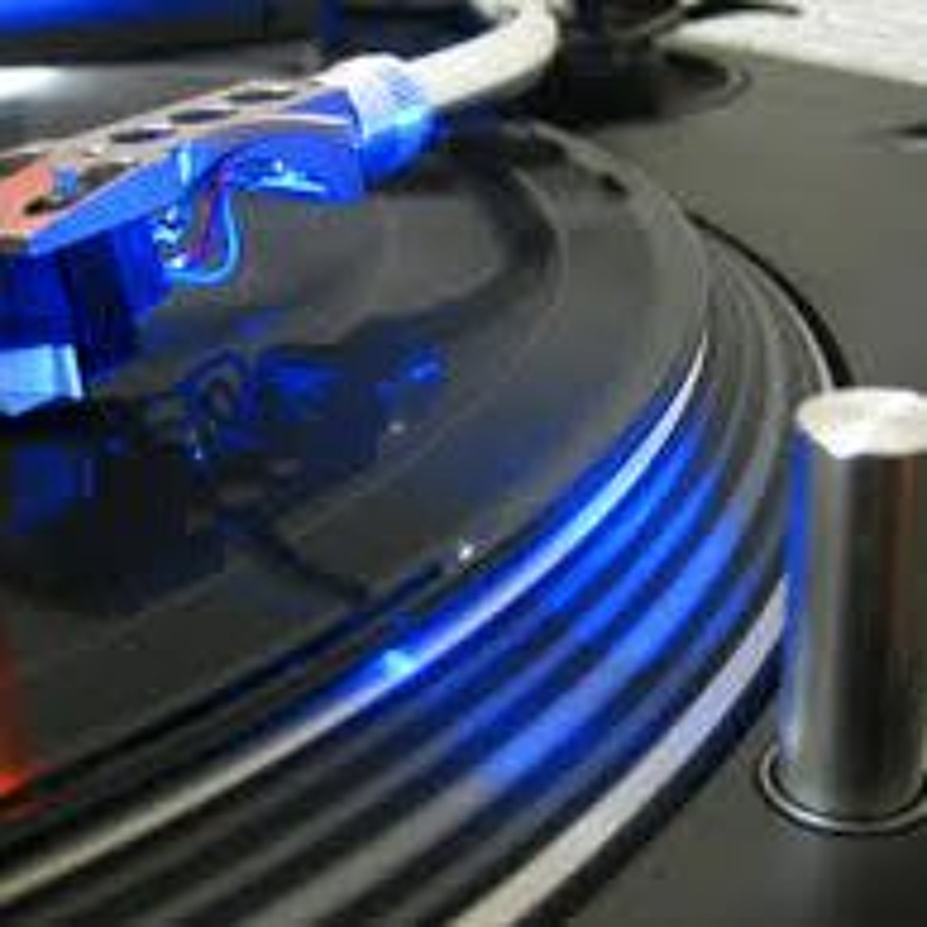 DJ Frankie Dee