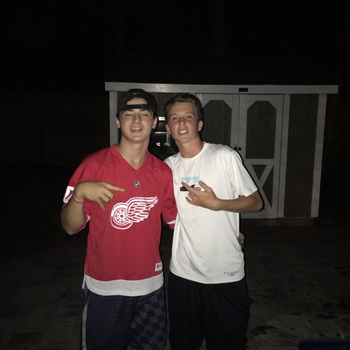 Look At My Body Gold