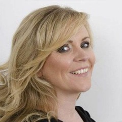 #SMSummitIRL S1 Ep1 Samantha Kelly