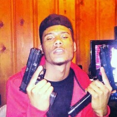 Broskiemoe~Faneto ft.YL