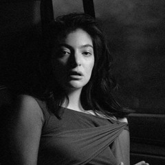 ClassicaPianolMedleyFeatTheNewD ZackeryLarsenGreenlight LORDE