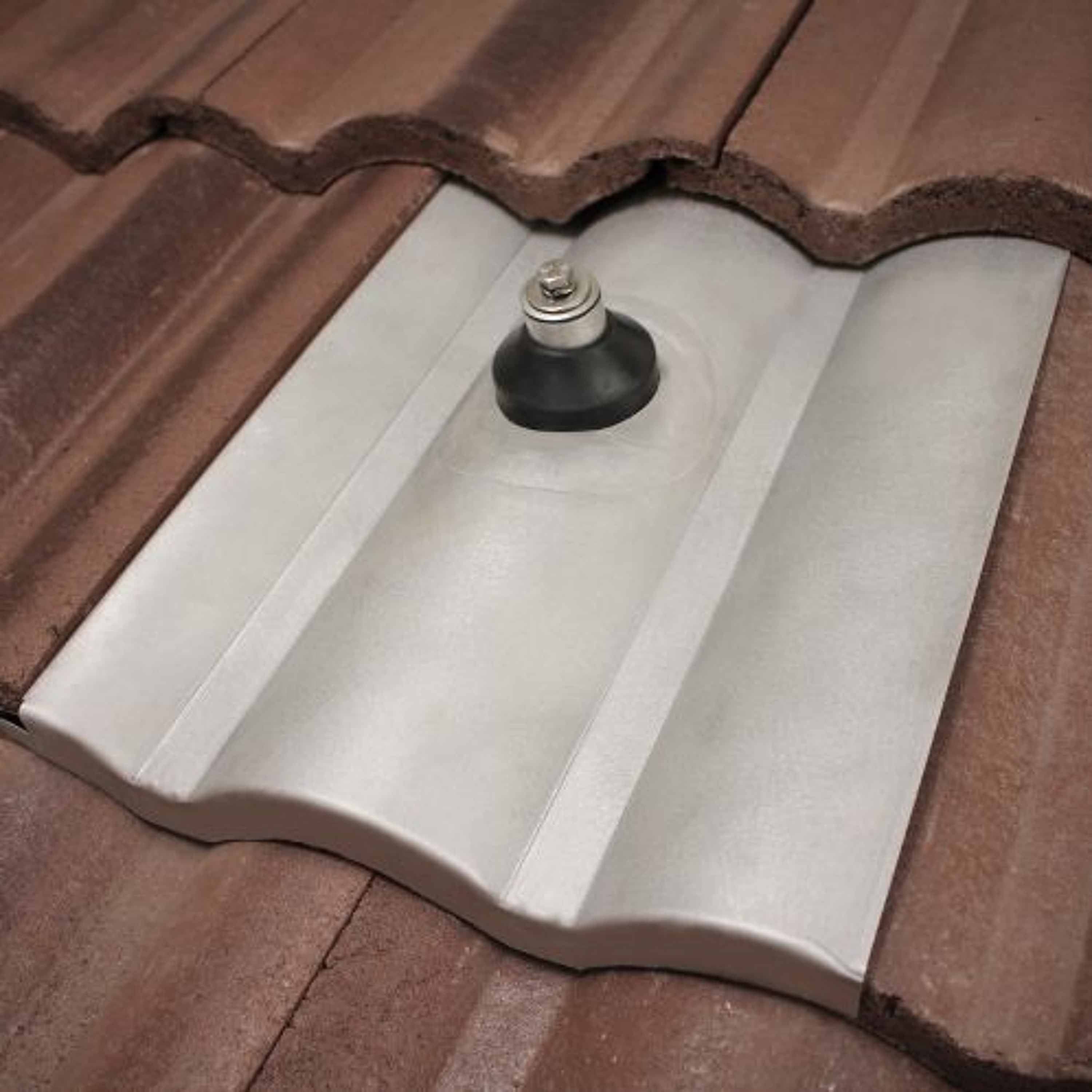 Solar Speaks special edition: Tile roof install advice from Quick Mount PV thumbnail