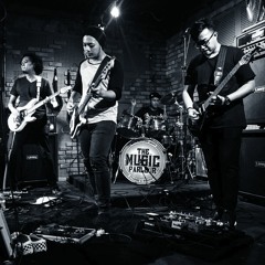 Cut Out Heroes - Catharsis (Sibeiseries#1)