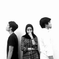 Sekadar Di Pinggiran Cover