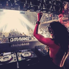 Techno- Hannah Wants Remix