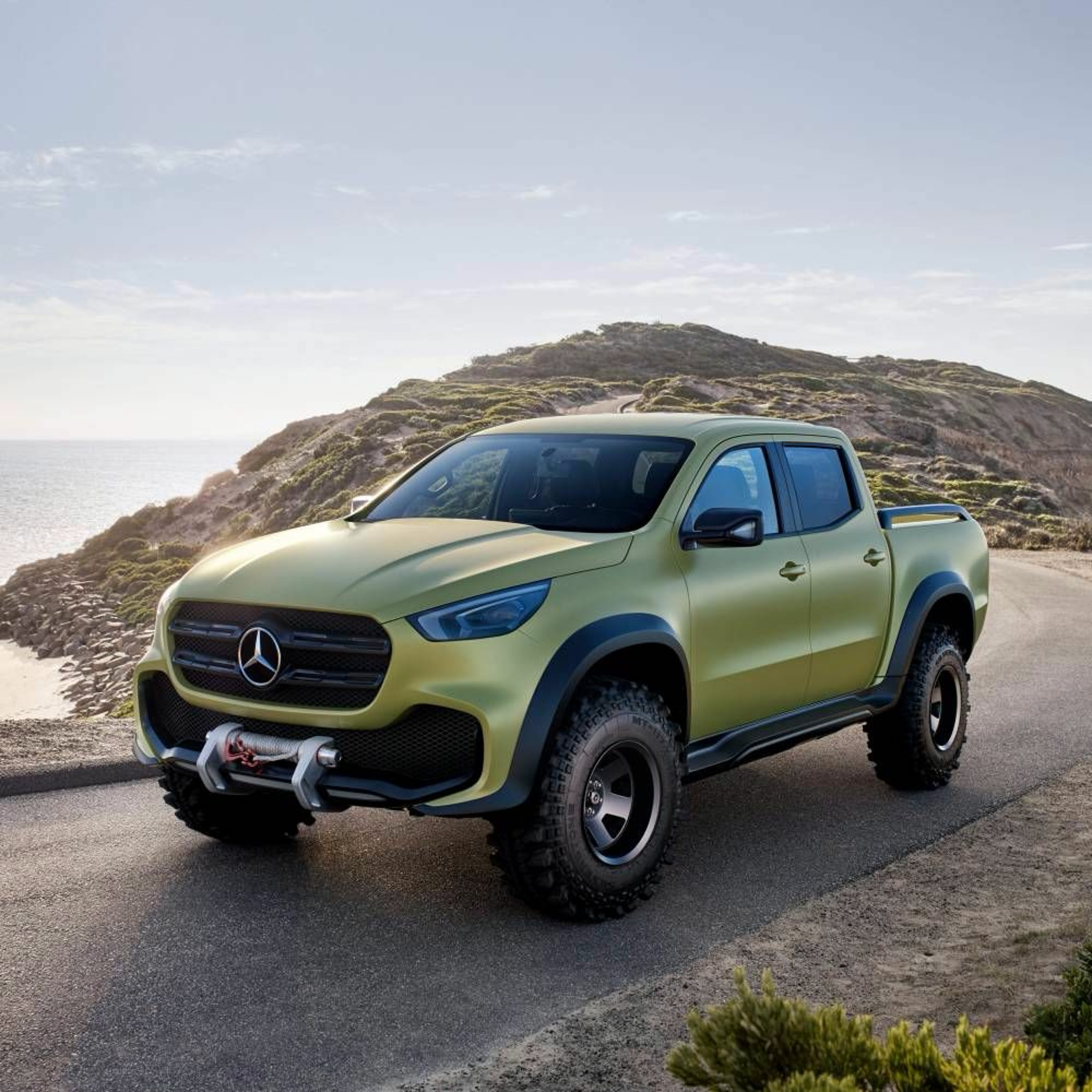 Quirky News: Old Road safety films; Mercedes Ute; Ford wants your car to converse; Ugly Formula 1 thumbnail