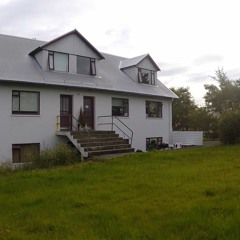 Reykjavik Homestay Song