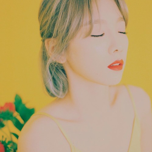 TAEYEON 태연-Time Spent Walking Through Memories기억을 걷는 시간 (CD Only)