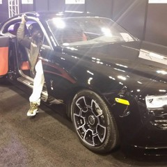 STUNTIN ON UM (MAIN) - 2