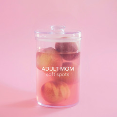 Adult Mom - Full Screen