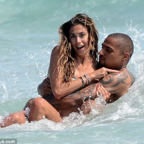 Интернетте егде жастағы ер адамдармен порно көру Транссексуал Лида апай