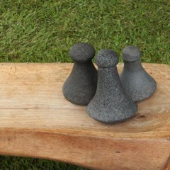 Ai Pohaku - House on the Hill